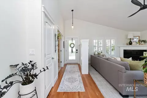 Entry Way - 4955 E Arrow Junction Dr, Boise, ID 83716 photo 1 of 2