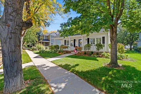 Exterior - 4955 E Arrow Junction Dr, Boise, ID 83716 photo 5 of 9