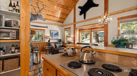 Kitchen - 1236 View Dr, Cascade, ID 83611 photo 3 of 3