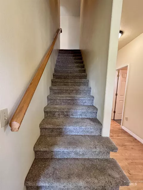Entry Way - 1047 E 2700 S, Hagerman, ID 83332 photo 5 of 5