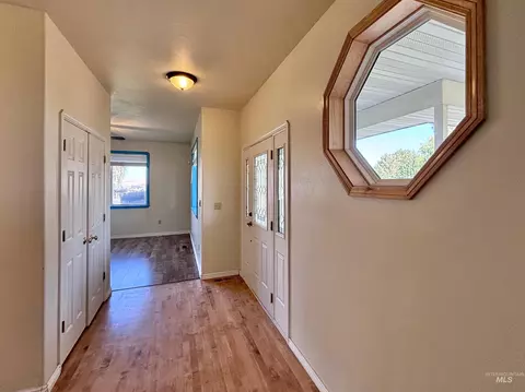 Entry Way - 1047 E 2700 S, Hagerman, ID 83332 photo 3 of 5