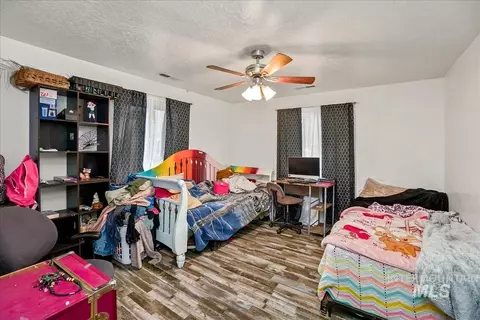 Bedroom - 110 N 7th St, Parma, ID 83660 photo 3 of 4