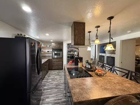 Kitchen - 110 N 7th St, Parma, ID 83660 photo 1 of 6