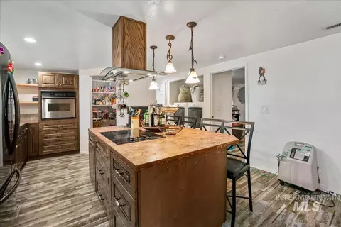 Kitchen - 110 N 7th St, Parma, ID 83660 photo 4 of 6