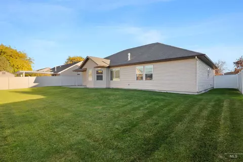 Exterior - 2749 Longbow Dr, Twin Falls, ID 83301 photo 3 of 4