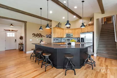 Kitchen - 26829 Harvey Rd, Caldwell, ID 83607 photo 4 of 8