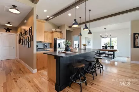 Kitchen - 26829 Harvey Rd, Caldwell, ID 83607 photo 1 of 8