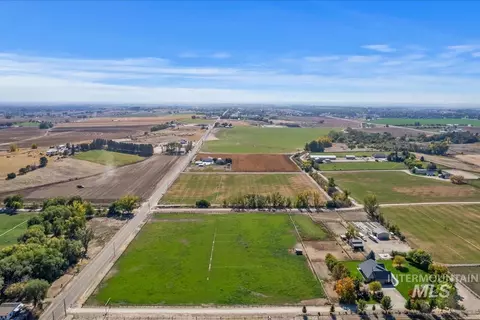 View/Area - 26829 Harvey Rd, Caldwell, ID 83607 photo 3 of 6