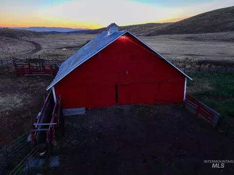 Exterior - 5601 Farley Rd, Ironside, OR 97908 photo 13 of 20