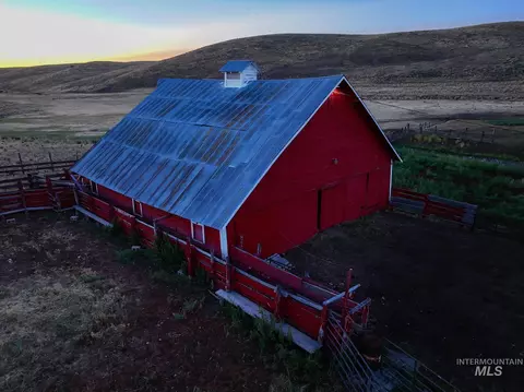 Exterior - 5601 Farley Rd, Ironside, OR 97908 photo 12 of 20