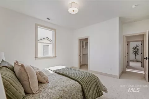 Bedroom - 2240 N Palaestra Ave, Eagle, ID 83616 photo 5 of 6