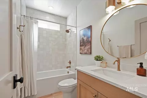 Bath - 2240 N Palaestra Ave, Eagle, ID 83616 photo 2 of 2