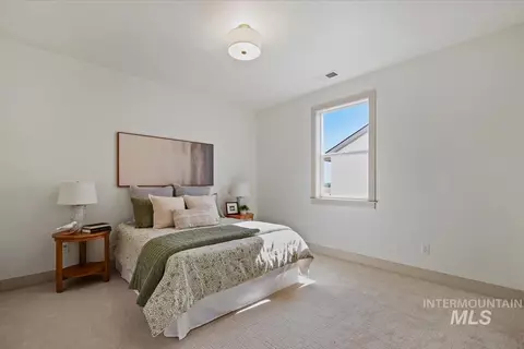 Bedroom - 2240 N Palaestra Ave, Eagle, ID 83616 photo 4 of 6