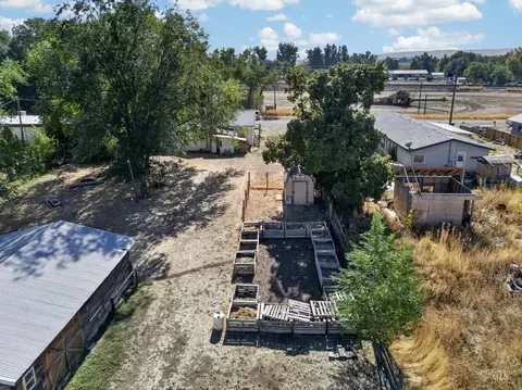 Exterior - 1124 W Galloway Ave, Weiser, ID 83672 photo 15 of 15