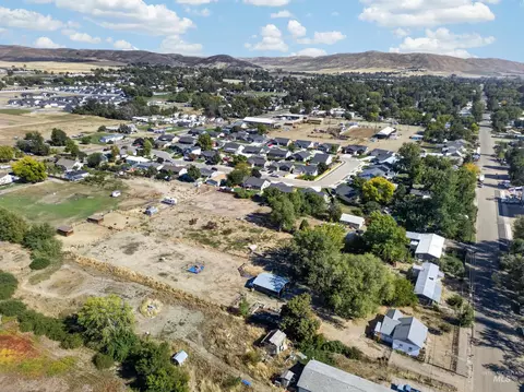 View/Area - 1124 W Galloway Ave, Weiser, ID 83672 photo 6 of 7