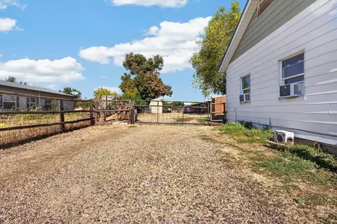 Exterior - 1124 W Galloway Ave, Weiser, ID 83672 photo 3 of 15