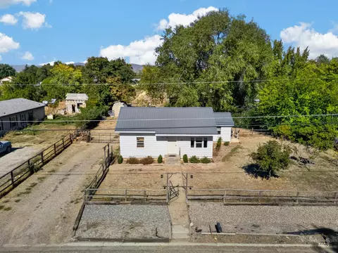 Other - 1124 W Galloway Ave, Weiser, ID 83672 photo 2 of 10