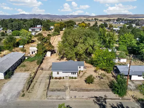 View/Area - 1124 W Galloway Ave, Weiser, ID 83672 photo 3 of 7