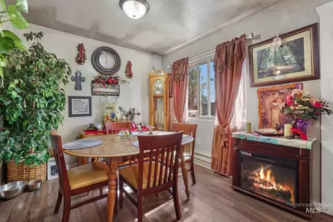 Dining - 1618 Gingko St, Rupert, ID 83350 photo 2 of 2