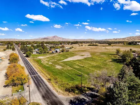 630 Cherry Ln, Emmett, ID 83617 photo 16