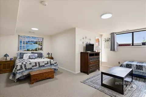 Bedroom - 1760 Fairmont Dr, Weiser, ID 83672 photo 6 of 7