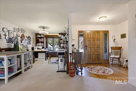 Entry Way - 1760 Fairmont Dr, Weiser, ID 83672 photo 2 of 3