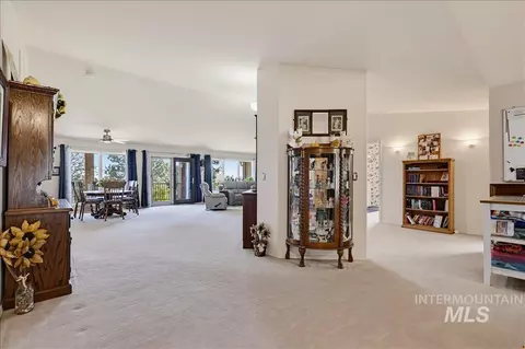 Entry Way - 1760 Fairmont Dr, Weiser, ID 83672 photo 3 of 3