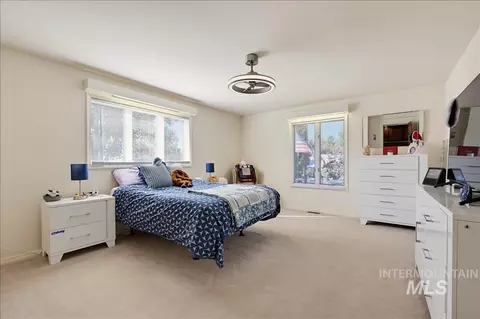 Bedroom - 1760 Fairmont Dr, Weiser, ID 83672 photo 3 of 7