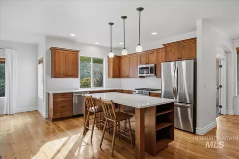 Kitchen - 1148 E Redwall Ct, Meridian, ID 83646 photo 2 of 3