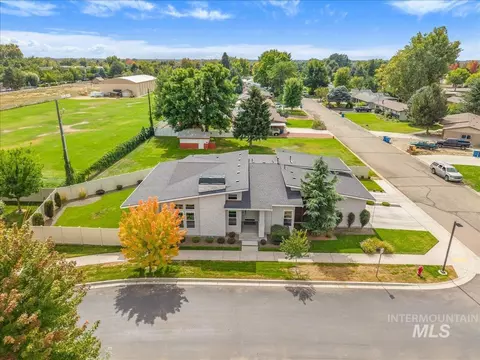 View/Area - 372 N Taylor St, Eagle, ID 83616 photo 1 of 5
