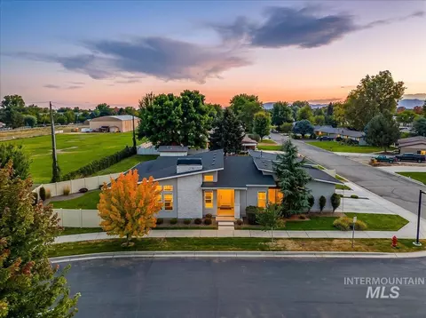 View/Area - 372 N Taylor St, Eagle, ID 83616 photo 5 of 5