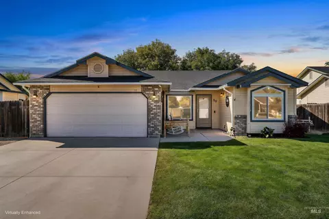 59 S Rolling Green St, Nampa, ID 83687