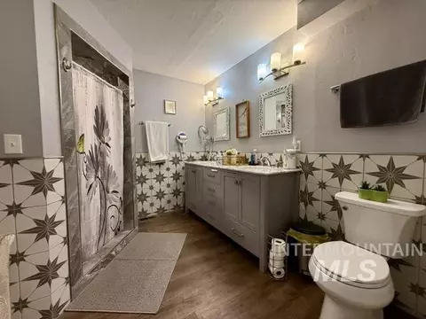 Bath - 503 E Galloway, Weiser, ID 83672 photo 1 of 5