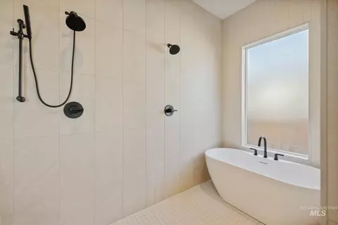 Bath - 1762 W Lone Mountain Dr, Eagle, ID 83616 photo 5 of 6