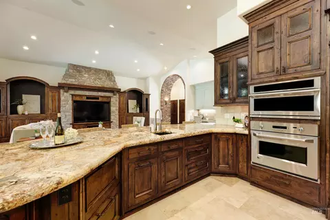 Kitchen - 1152 W Newfield Dr, Eagle, ID 83616 photo 3 of 5