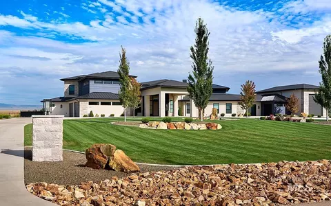 Exterior - 21604 Trigger Ranch Ln, Star, ID 83669 photo 2 of 13