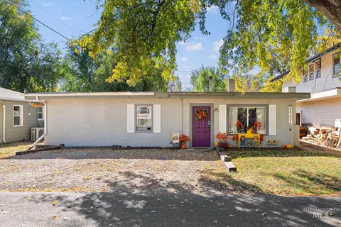 3205 W Edgemoor Rd, Boise, ID 83703