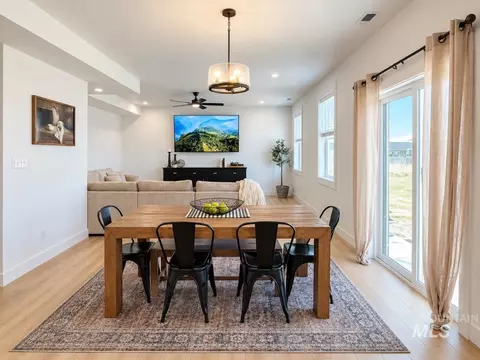 Dining - 567 S Canyon Dr, Franklin, ID 83237 photo 1 of 1