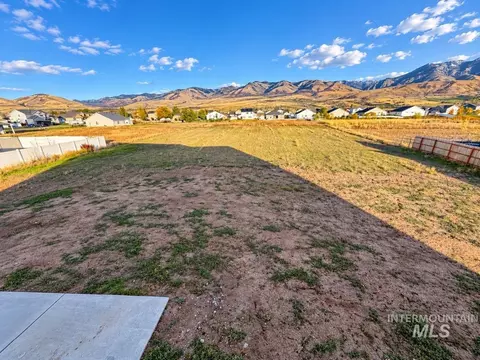 Exterior - 567 S Canyon Dr, Franklin, ID 83237 photo 2 of 2