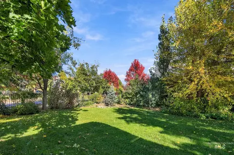 Exterior - 1550 N Tadpole, Eagle, ID 83616 photo 7 of 12