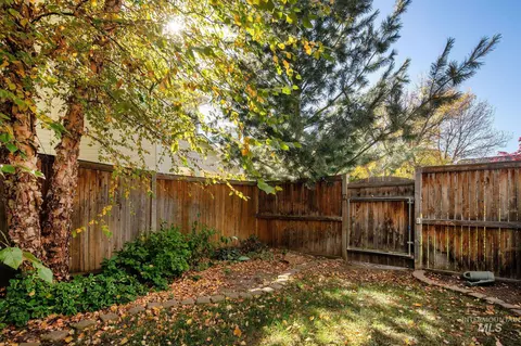 Exterior - 1550 N Tadpole, Eagle, ID 83616 photo 11 of 12