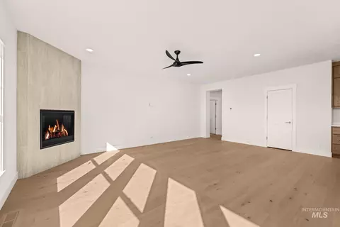 Living - 741 E Bouquet Ct, Kuna, ID 83634 photo 7 of 8