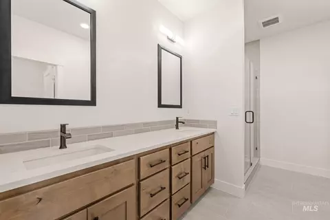 Bath - 741 E Bouquet Ct, Kuna, ID 83634 photo 1 of 3