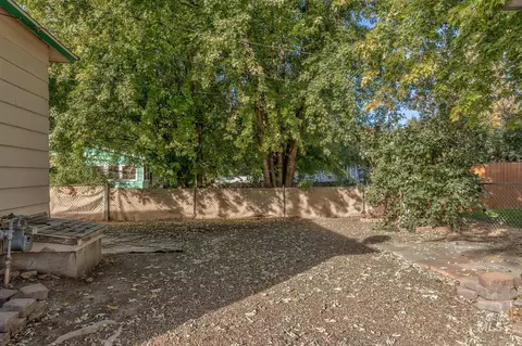 Exterior - 323 E 4th St, Weiser, ID 83672 photo 8 of 8