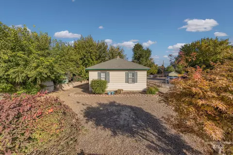 Exterior - 323 E 4th St, Weiser, ID 83672 photo 6 of 8