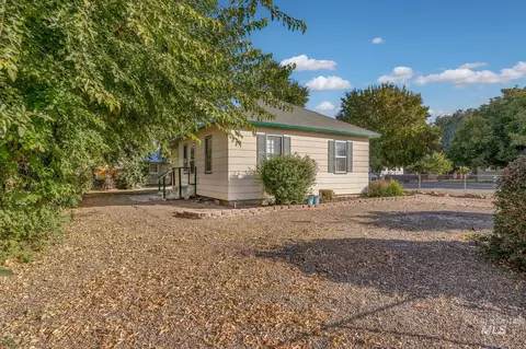Exterior - 323 E 4th St, Weiser, ID 83672 photo 7 of 8