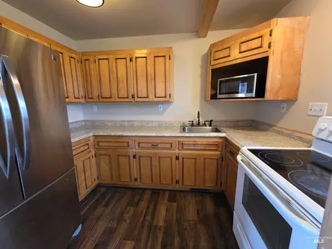 Kitchen - 221 Juniper St, Buhl, ID 83316 photo 1 of 1