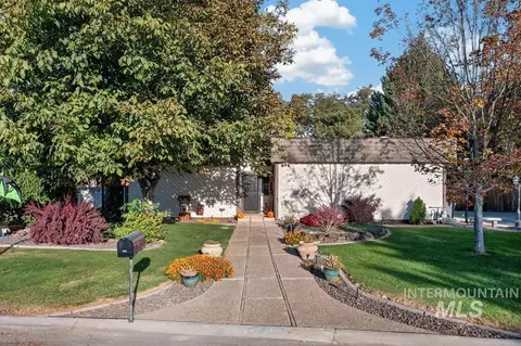 1810 Primrose Dr, Nampa, ID 83686