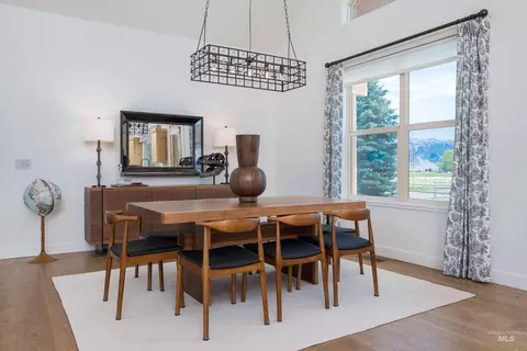 Dining - 181 Crows Nest Loop Rd, Mackay, ID 83251 photo 1 of 1