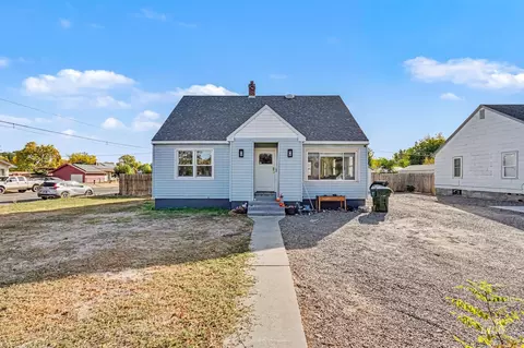 186 NW 4th St, Ontario, OR 97914
